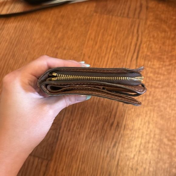 Louis Vuitton Wallet Authentic - Picture 5 of 8